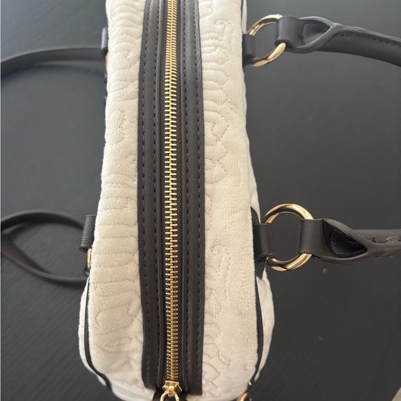 Juicy Couture White and Pink Quilted Handbag - Picture 8 of 12